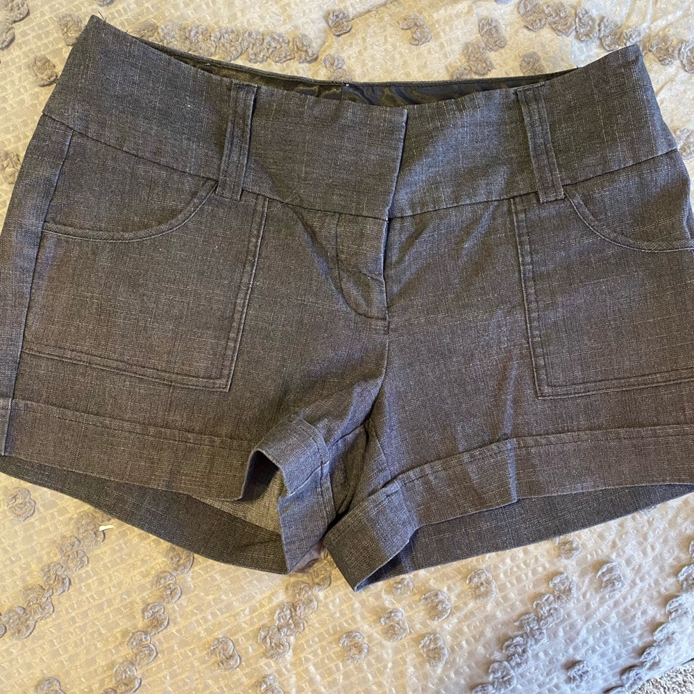 Grey shorts 5/6 Maurice’s - perfect 👌🏼 condition
